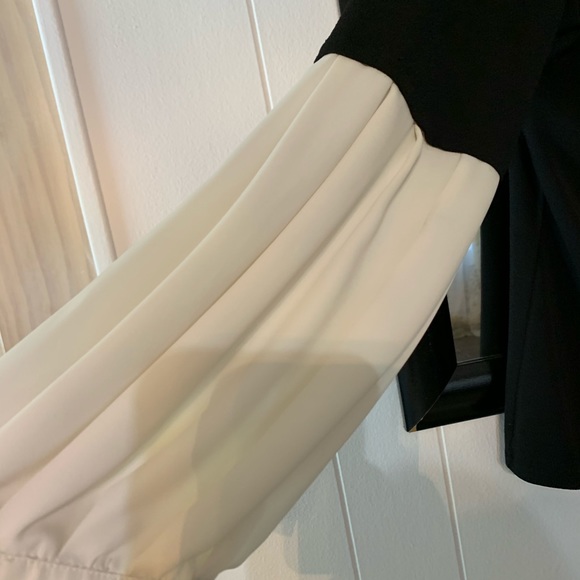 Blouse - Picture 2 of 5